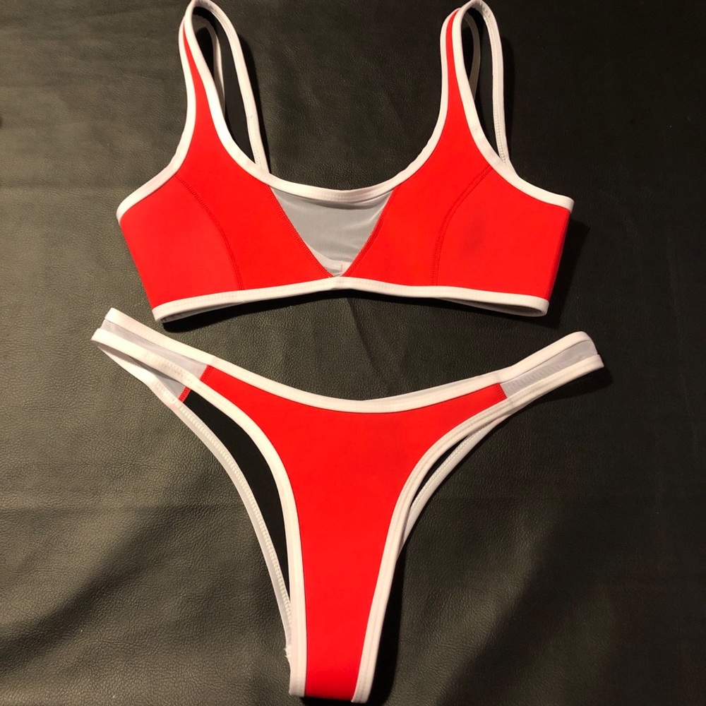 Hoaka bikini